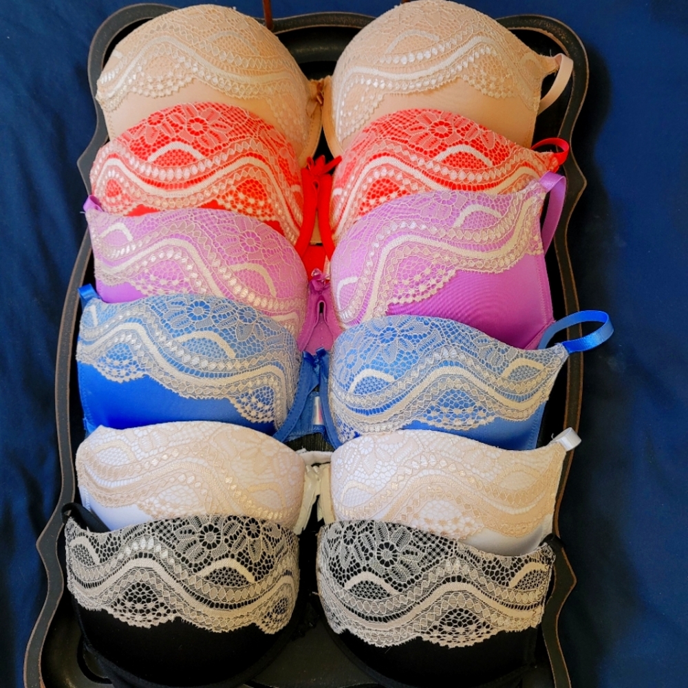 Six- Just intimate bras SZ 36C
